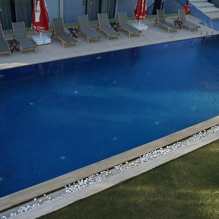 Karyada Hotell 2*