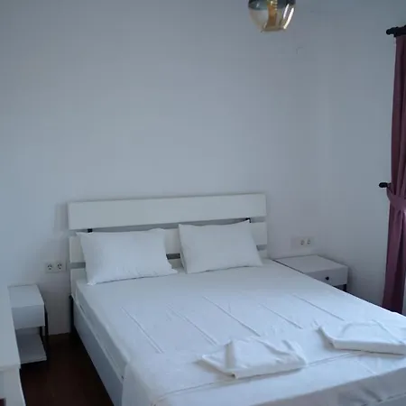 Karyada Hotell