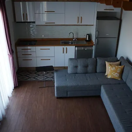Karyada Otel 2*